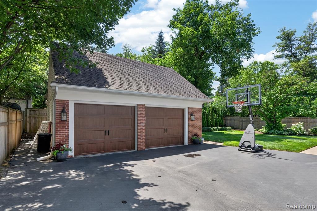 960 Mohegan Street, Birmingham, MI 48009 — Photo 44