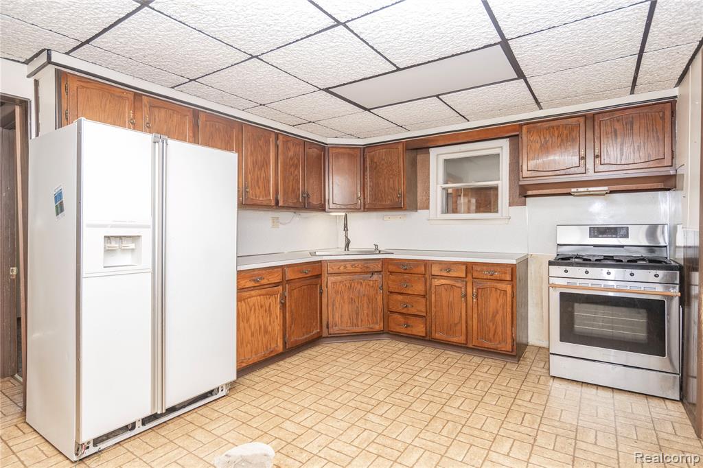 4169 N Belsay Road, Flint, MI 48506 — Photo 15