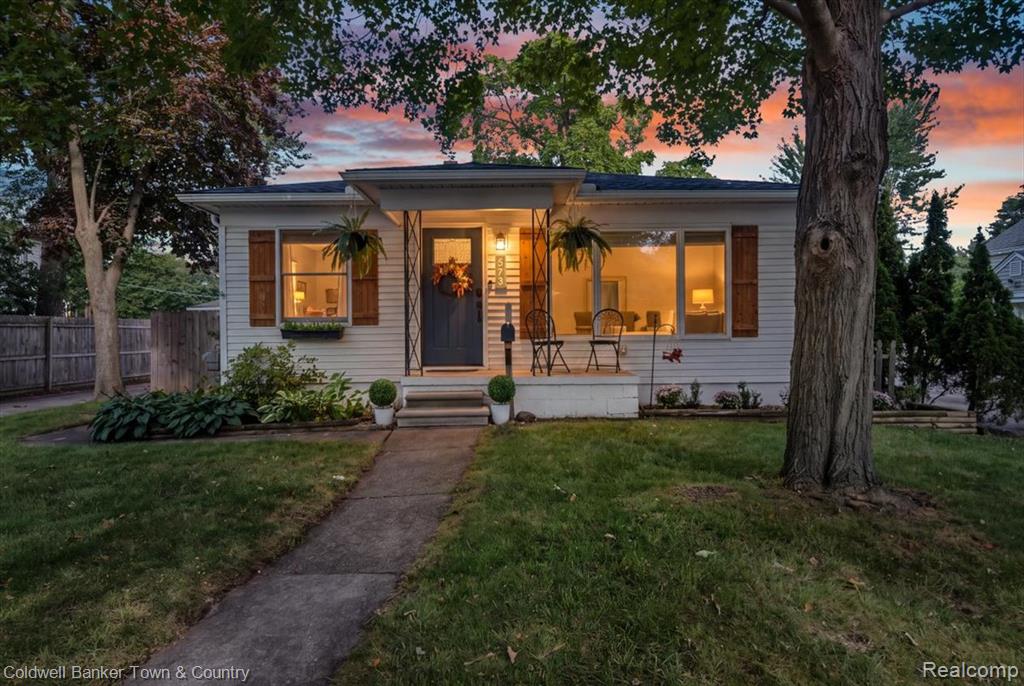 573 Parkland Boulevard, Clawson, MI