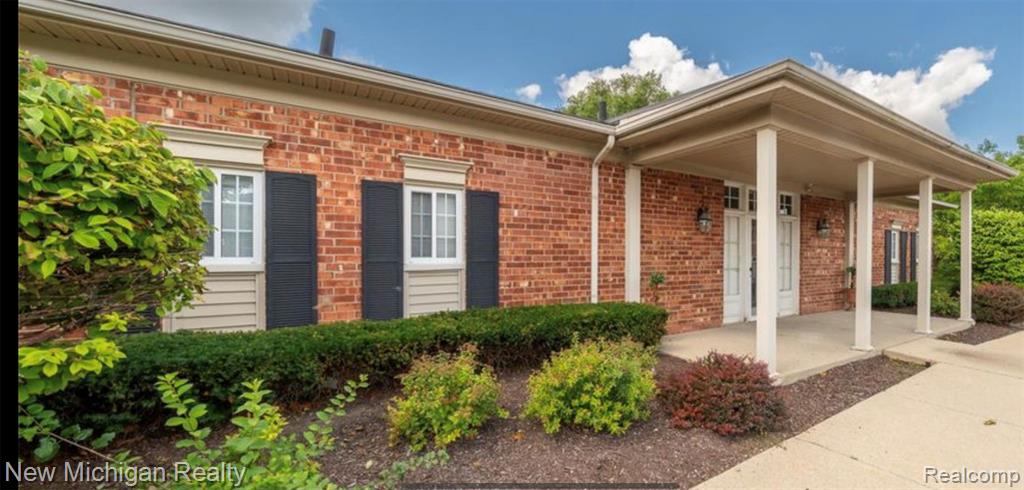 6103 Orchard Lake Road, 201, West Bloomfield, MI — Photo 37