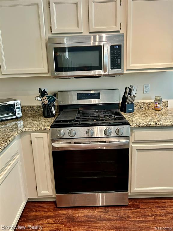 41537 Greenspire Drive, Clinton Twp, MI 48038 — Photo 10