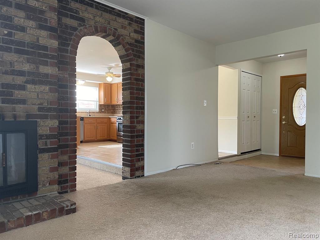 45299 INDIAN CREEK Drive, Canton, MI 48187 — Photo 10