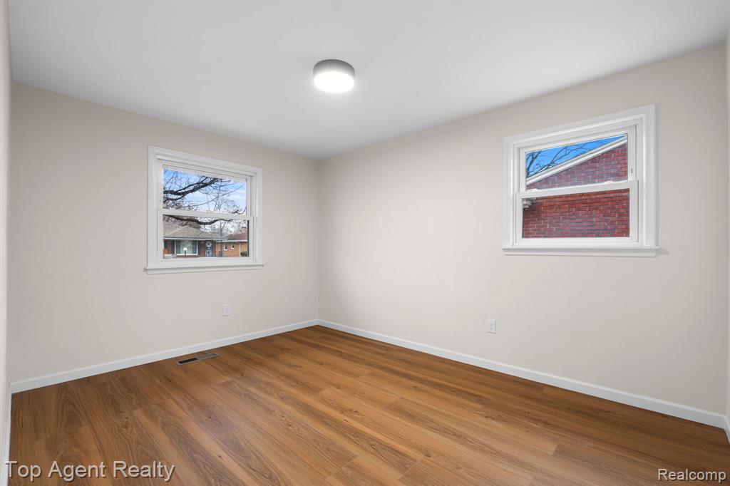 20527 Chapel Street, Detroit, MI 48219 — Photo 17