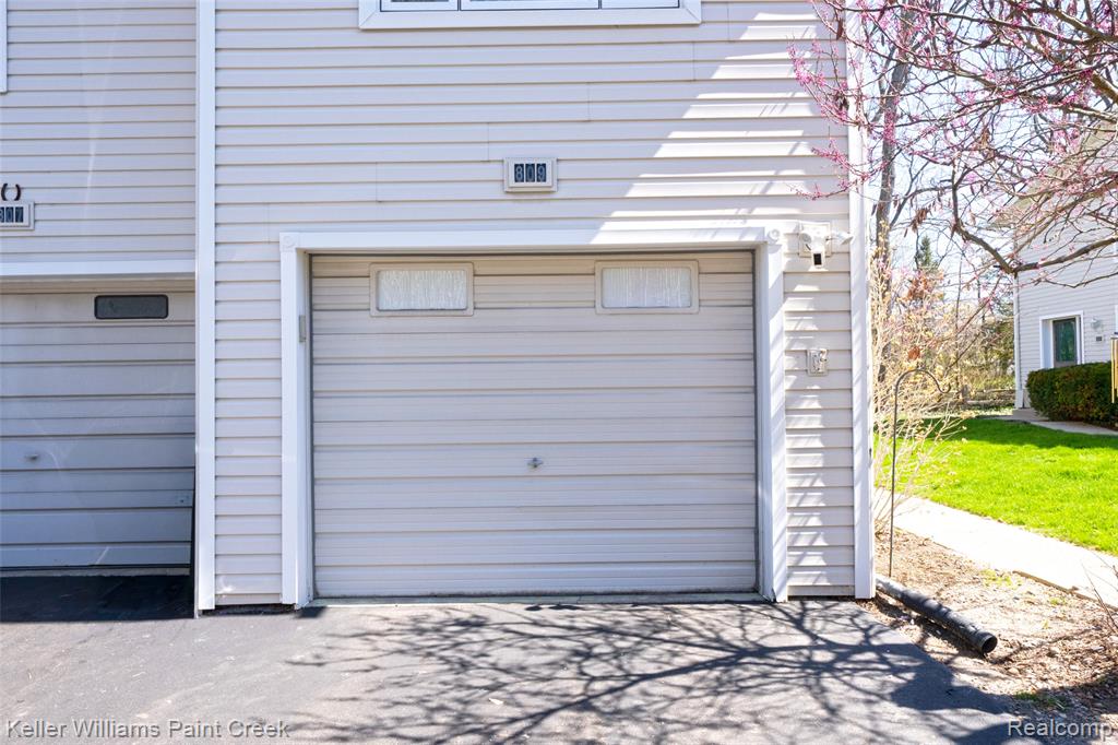 809 Corners Court, 23, Lake Orion, MI 48362 — Photo 19