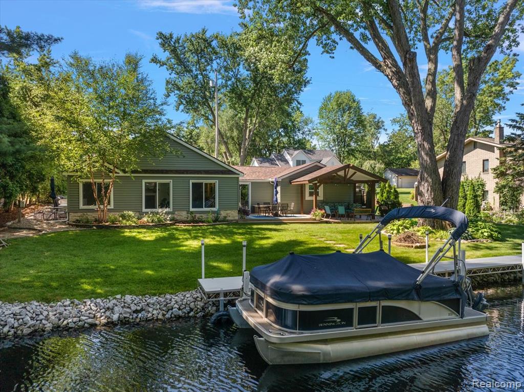 9050 Marilyn Terrace, Commerce Twp, MI 48382 — Photo 4