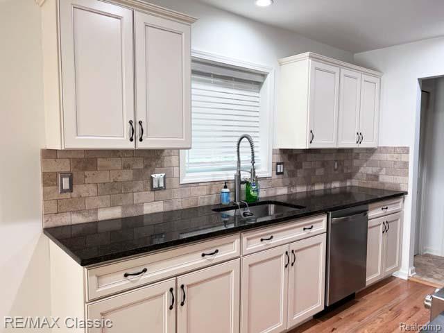 6563 LEYTONSTONE Boulevard, West Bloomfield, MI — Photo 4