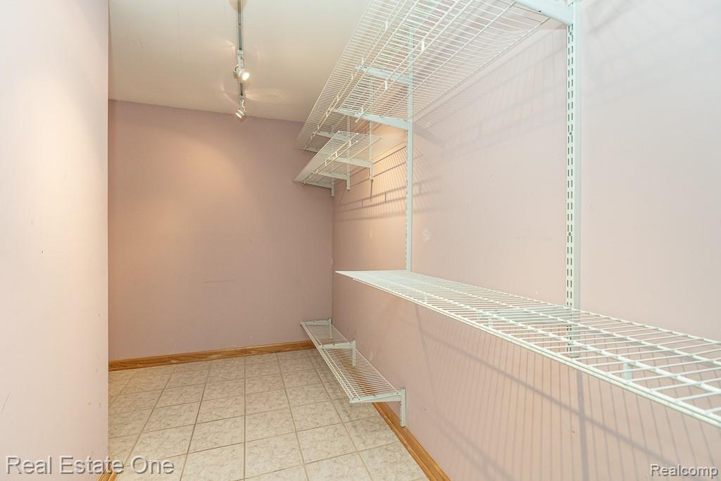 2670 Spring Grove Drive, Brighton, MI 48114 — Photo 29