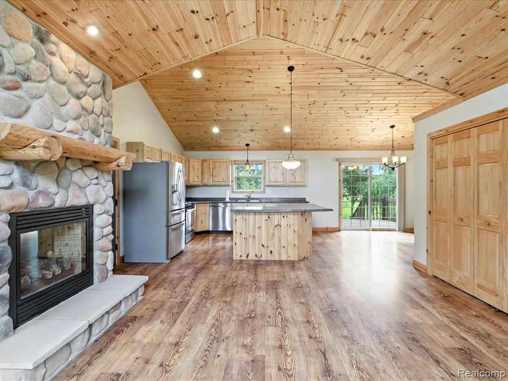 4300 Carrigan Road, Fort Gratiot, MI 48059 — Photo 12