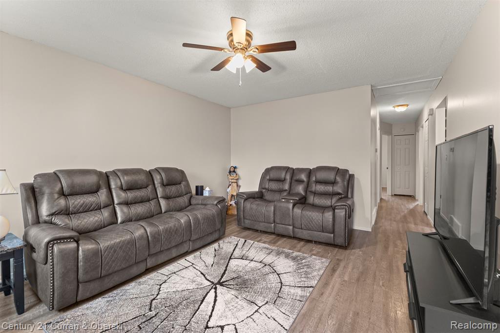 5908 Gilman Street, Garden City, MI — Photo 4