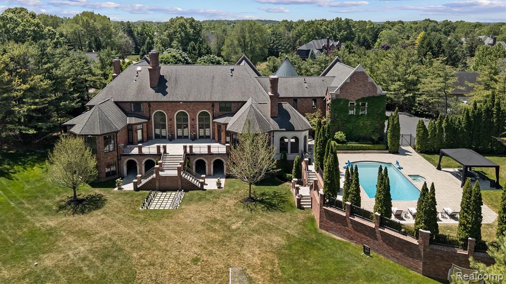 2370 Pond Vallee Drive, Oakland, MI — Photo 5