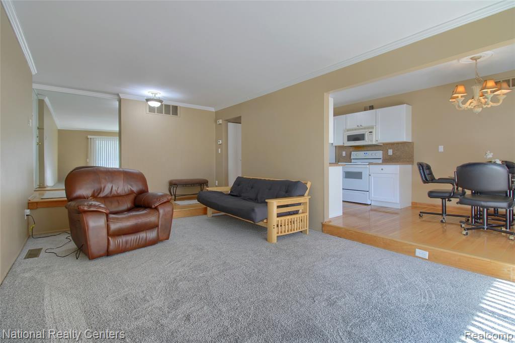 16547 Middlebelt Road, 6, Livonia, MI 48154 — Photo 10