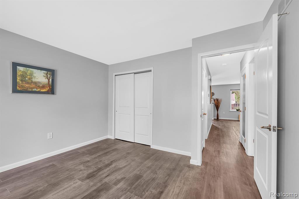 1963 WICKHAM Street, Royal Oak, MI 48073 — Photo 13