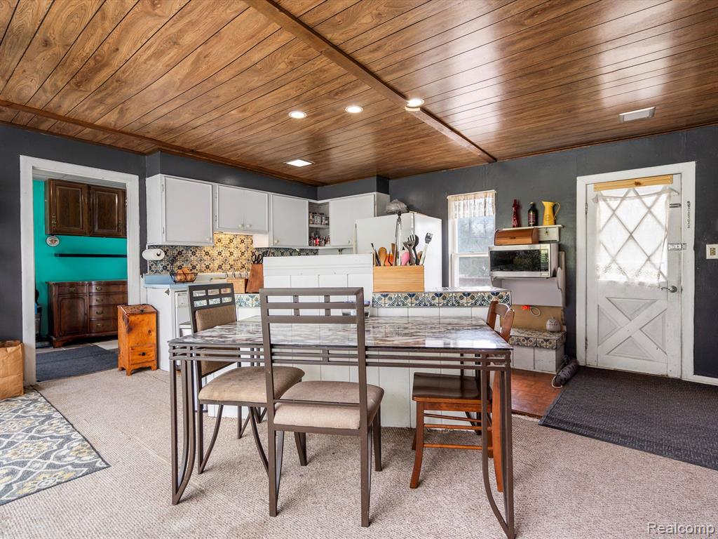 758 W Glass Road, Ortonville, MI 48462 — Photo 9