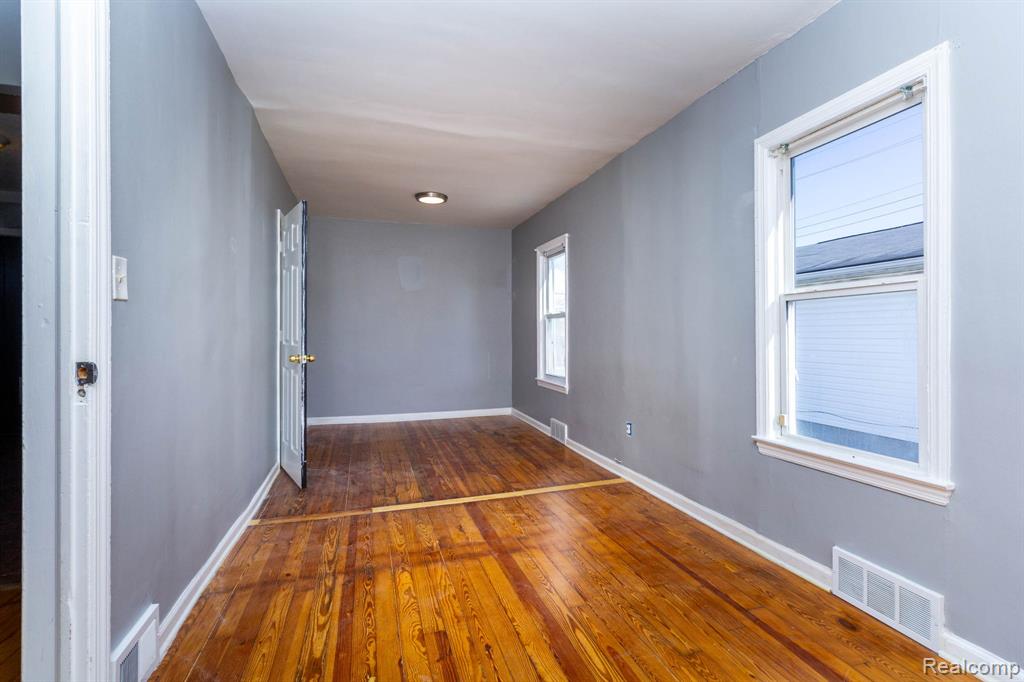 7481 Gerald Avenue, Warren, MI 48092 — Photo 15