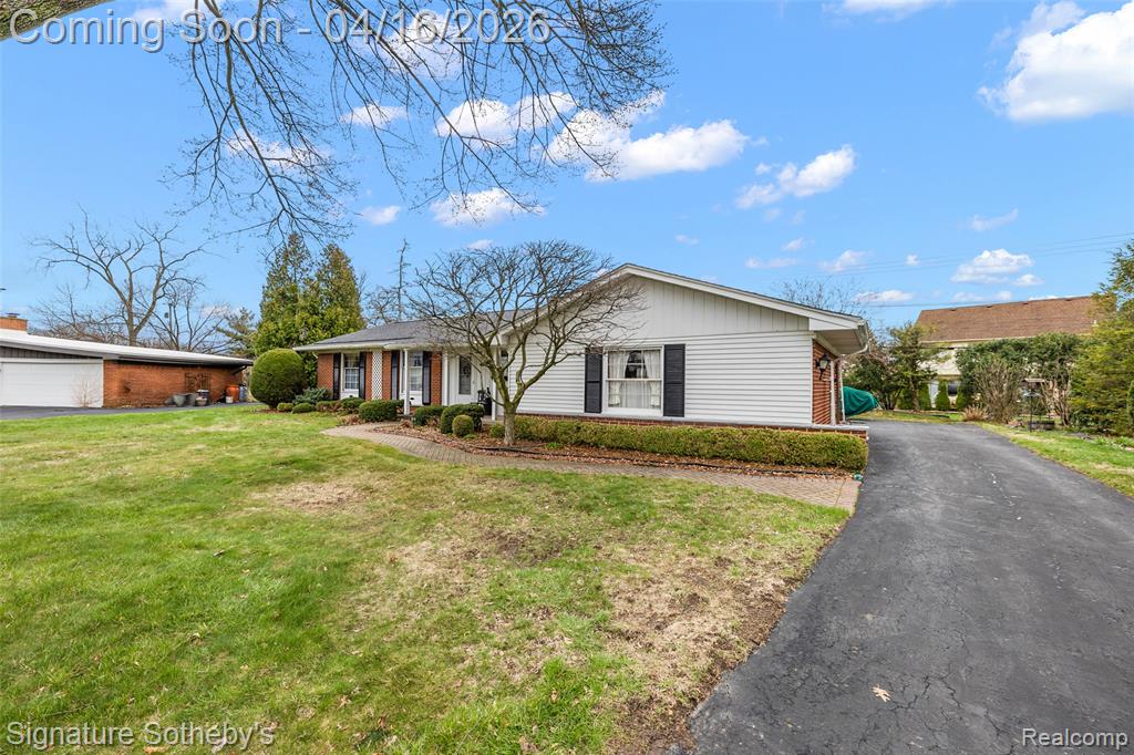 28868 Lorikay Street, Farmington, MI 48334 — Photo 30