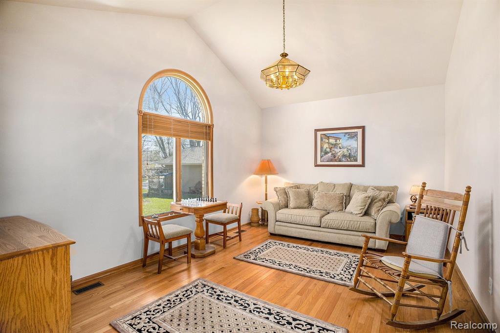 5887 MABLEY HILL Road, Fenton, MI 48430 — Photo 12