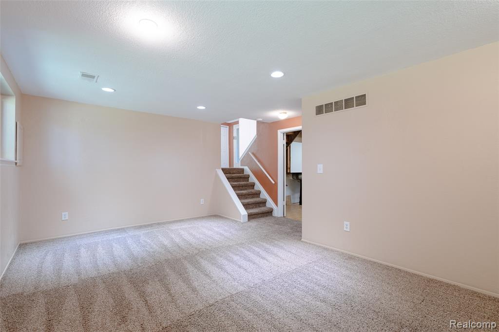 45429 Brunswick Drive, Canton, MI 48187 — Photo 24