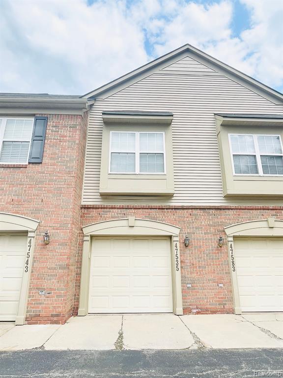 47535 PEMBROKE Drive, Canton, MI 48188 — Photo 2