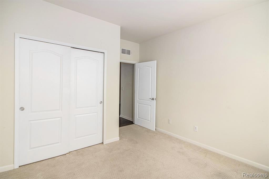 4104 Ashdale Way, Clarkston, MI 48348 — Photo 16