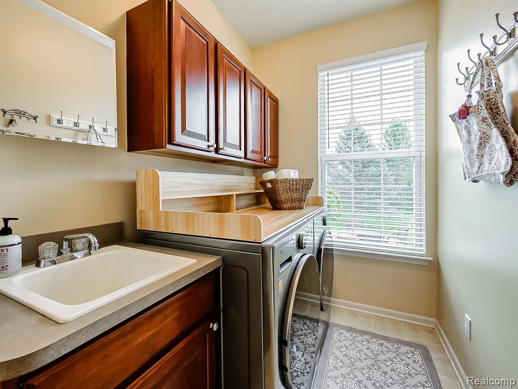 49133 Running Trout Lane, Northville, MI 48168 — Photo 29