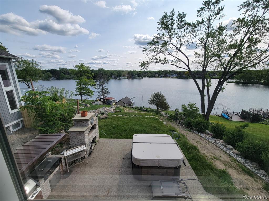 9635 Norman Road, Clarkston, MI 48348 — Photo 9