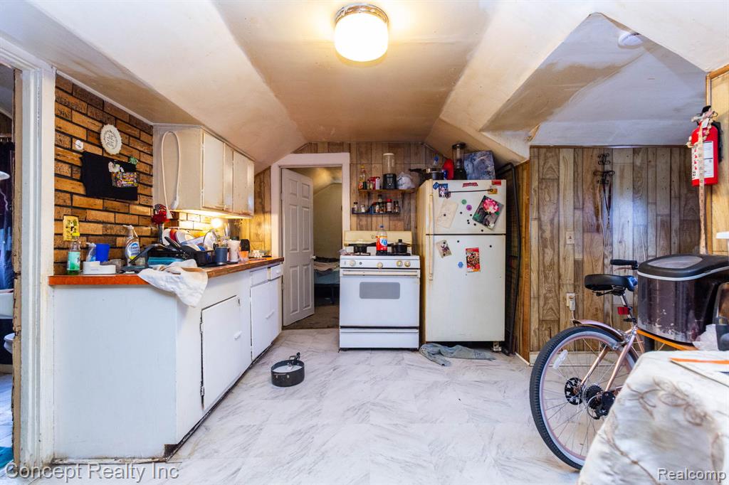 957 Park Avenue, Lincoln Park, MI 48146 — Photo 21