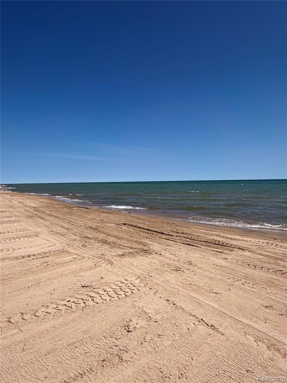 6897 N Us Highway 23, Oscoda, MI 48750 — Photo 10