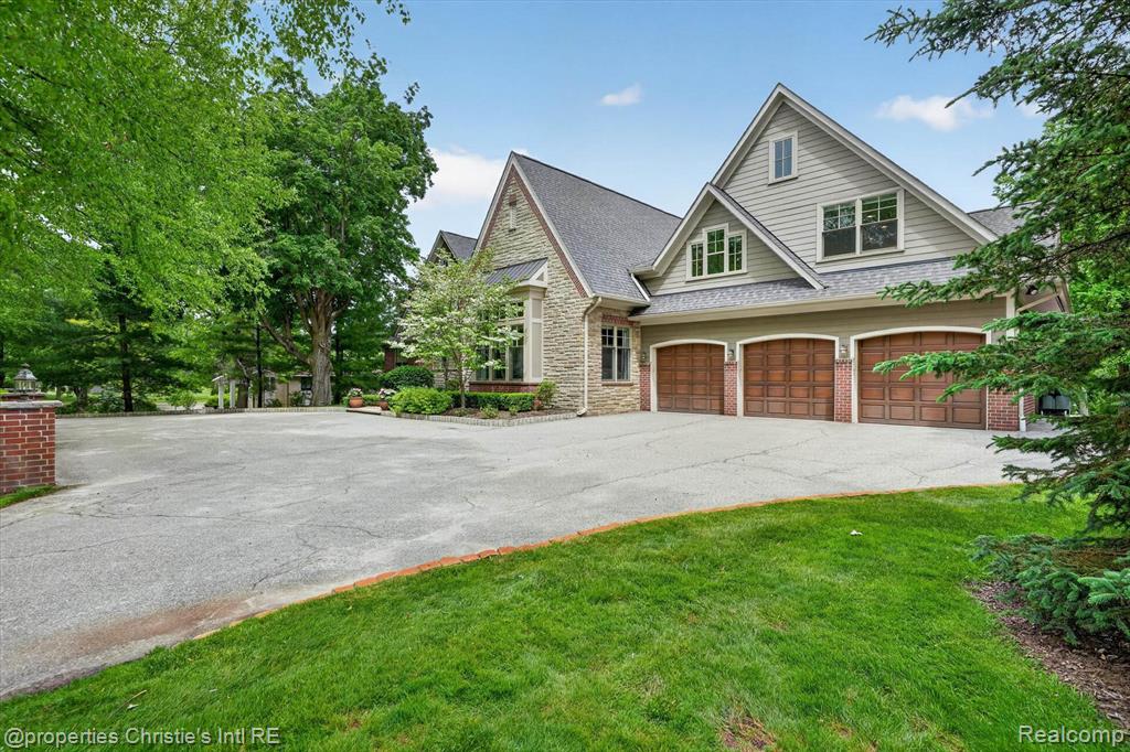 1330 Oxford Road, Beverly Hills, MI 48304 — Photo 51