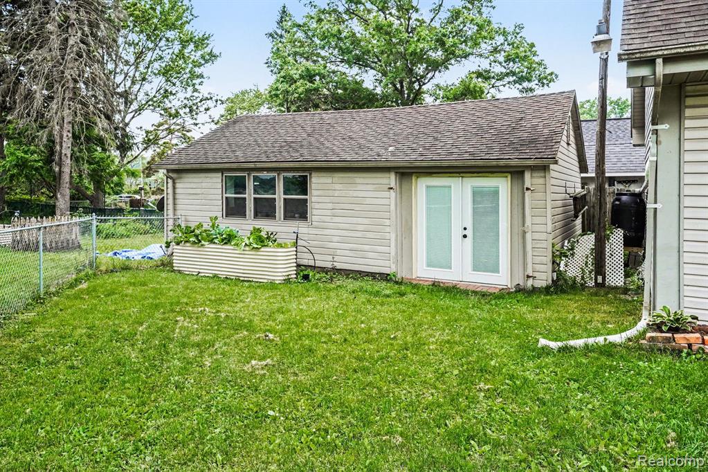 302 Hadley Street, Holly, MI 48442 — Photo 20