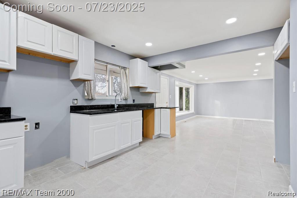 6600 Shadowlawn Street, Dearborn Heights, MI 48127 — Photo 3