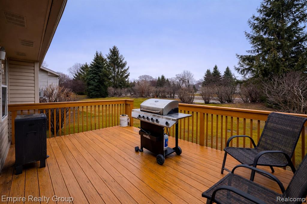 12330 Hickory E, Utica, MI 48315 — Photo 35
