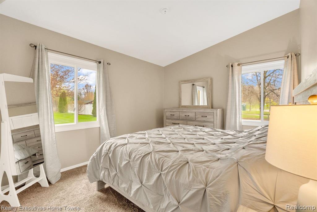 533 RUST PARK Drive, Grand Blanc, MI 48439 — Photo 16