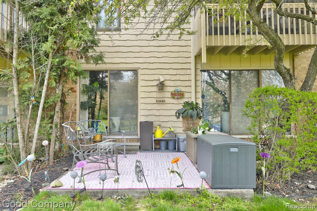 7105 Pebble Park Drive, West Bloomfield, MI — Photo 35
