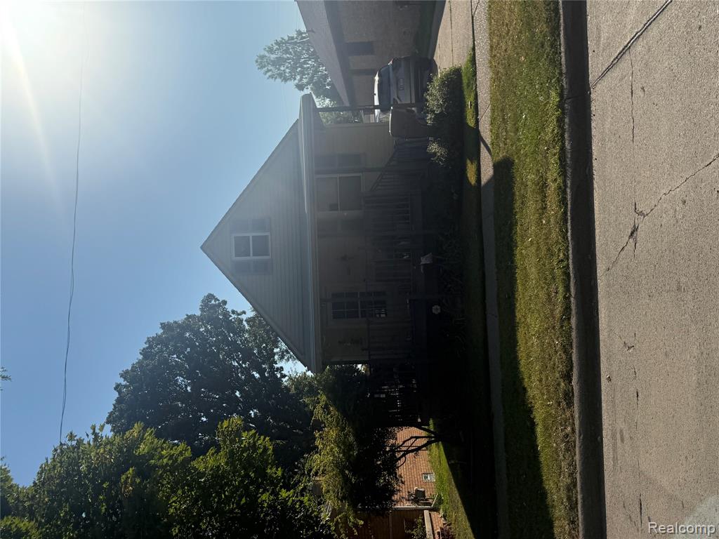 5846 Berwyn Street, Dearborn Heights, MI 48127 — Photo 2