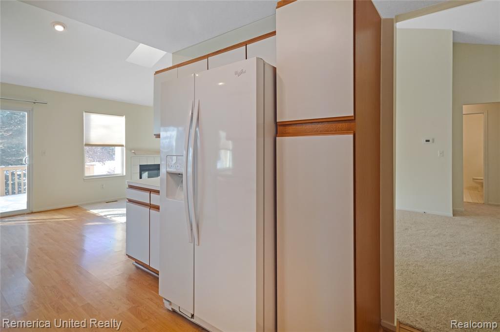 263 Whispering Hill, Commerce Twp, MI 48390 — Photo 9
