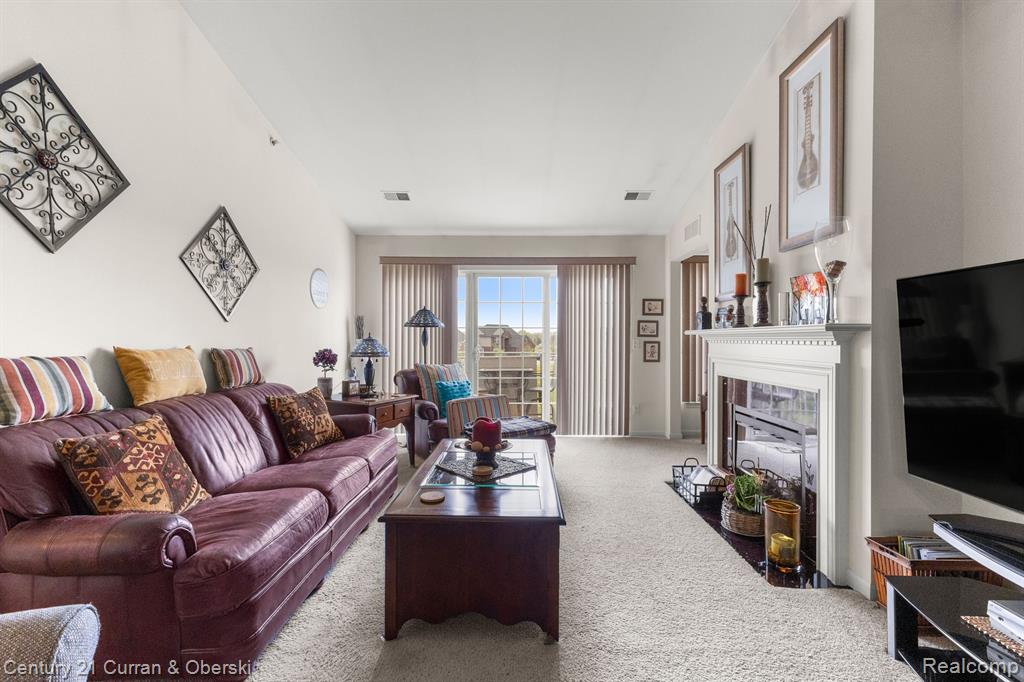 40563 BLYTHEFIELD Lane, Canton, MI 48188 — Photo 18