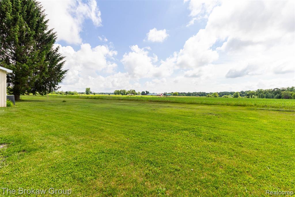 7272 N Lapeer Road, Fostoria, MI 48435 — Photo 33
