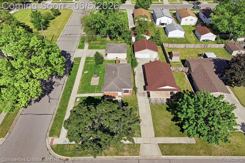 8982 Beatrice Street, Livonia, MI 48150 — Photo 35