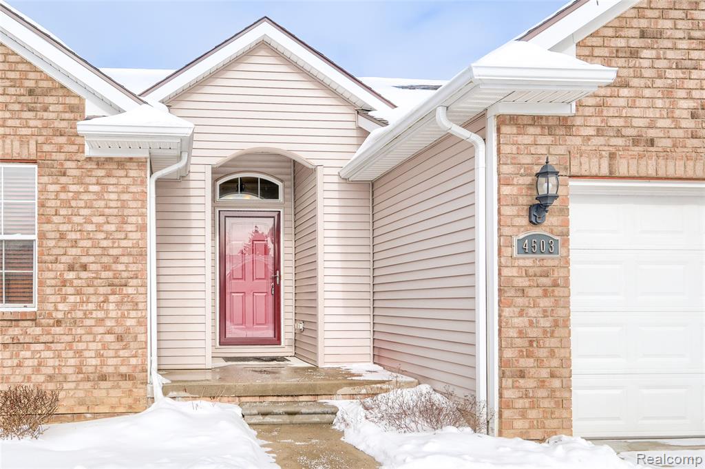 4503 Cross Creek Boulevard, Burton, MI 48509 — Photo 3