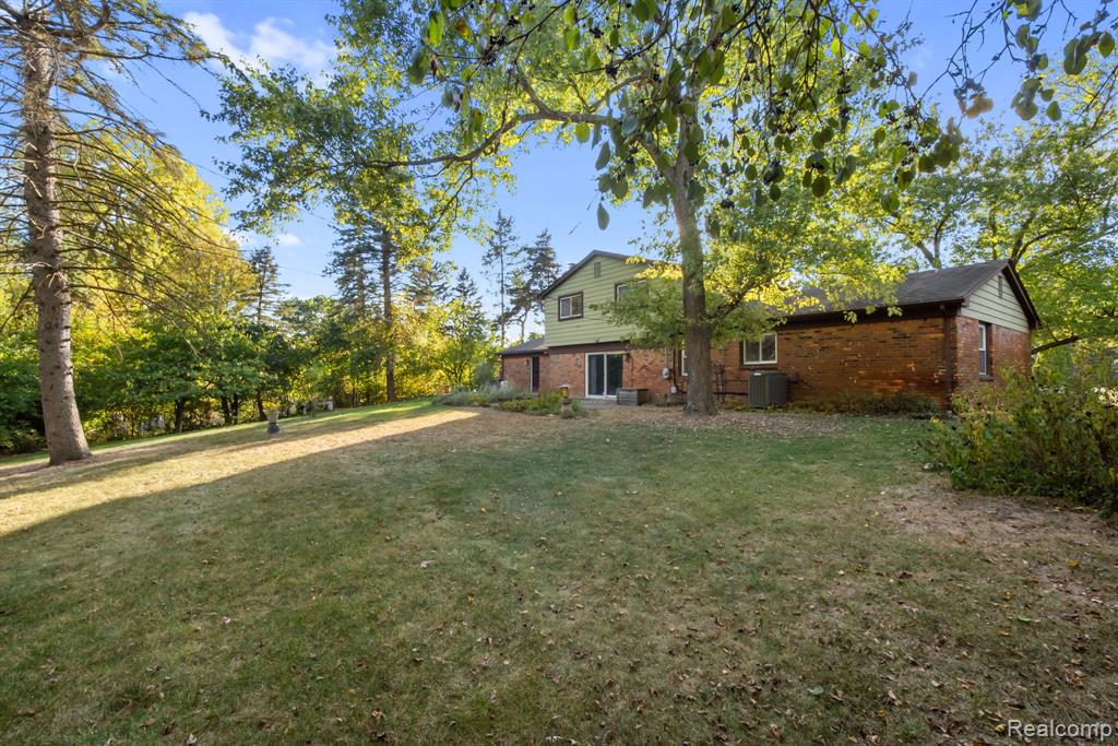 6950 Killarney Drive, Troy, MI 48098 — Photo 37