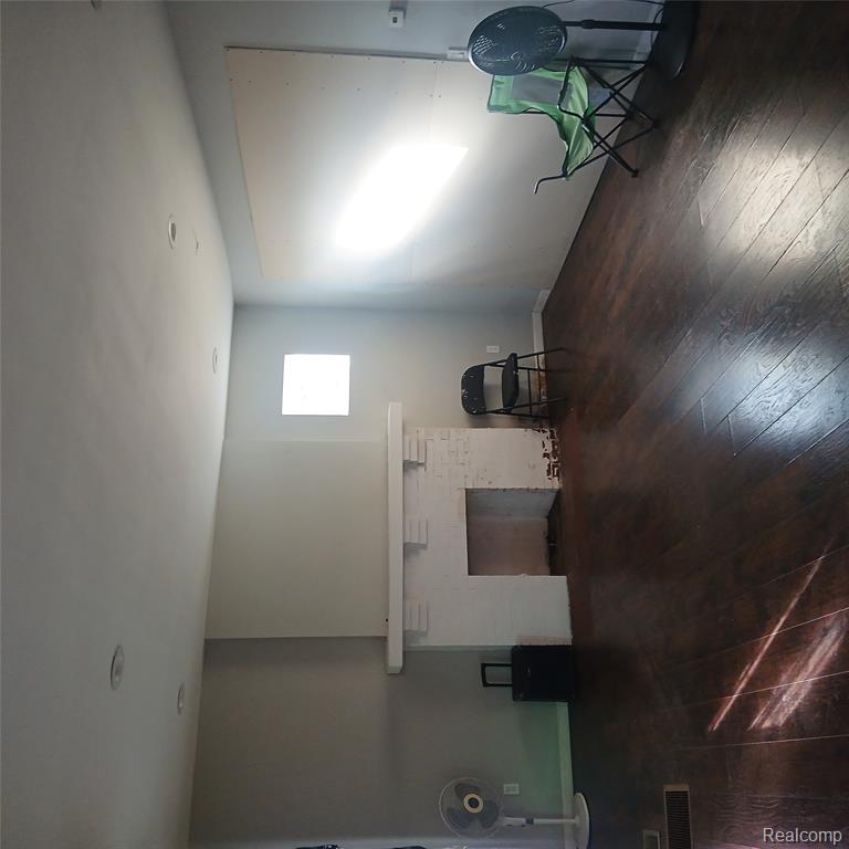 533 Trowbridge St, Detroit, MI 48202 — Photo 2