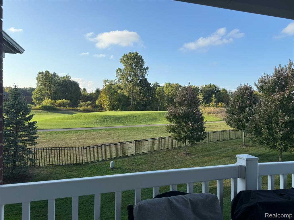 6933 Boulder Pointe Drive, Washington, MI — Photo 31