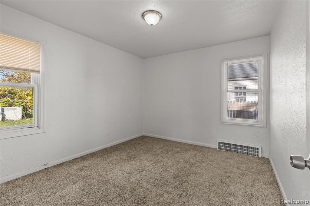 8203 Brace Street, Detroit, MI 48228 — Photo 15