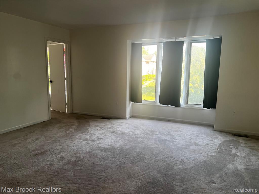 6330 Odessa Drive, West Bloomfield, MI 48324 — Photo 13