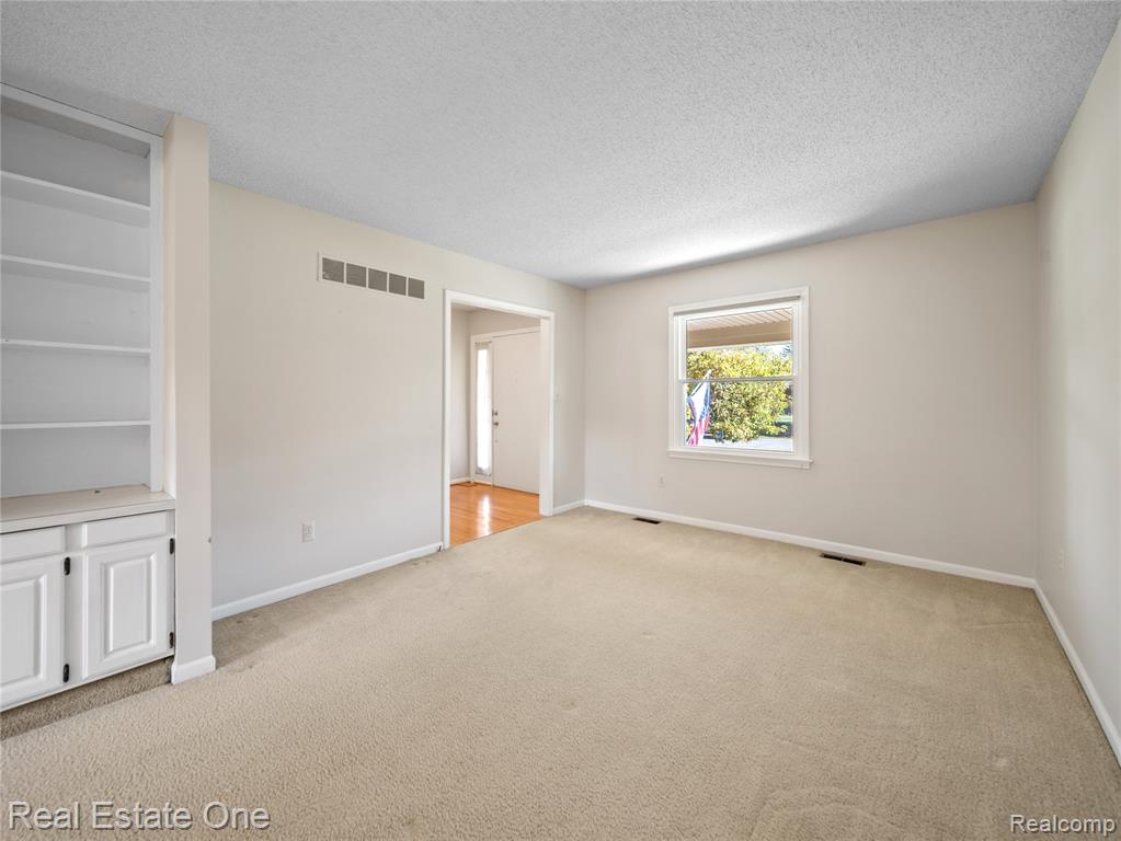 4798 Kenicott Trail, Brighton, MI 48114 — Photo 7