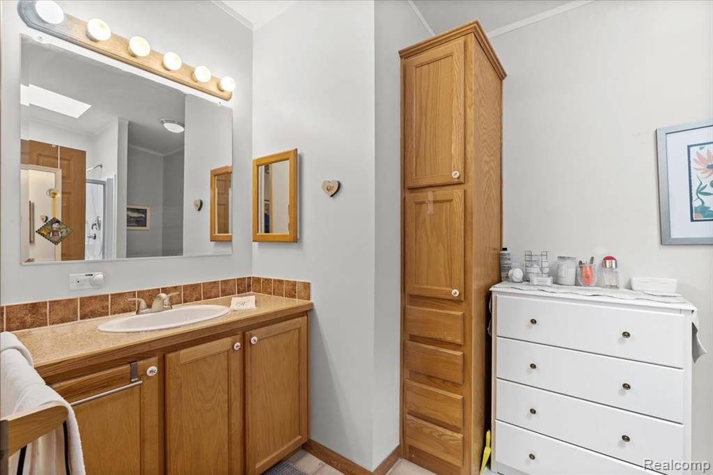 11092 Indianwood Court, South Lyon, MI 48178 — Photo 11