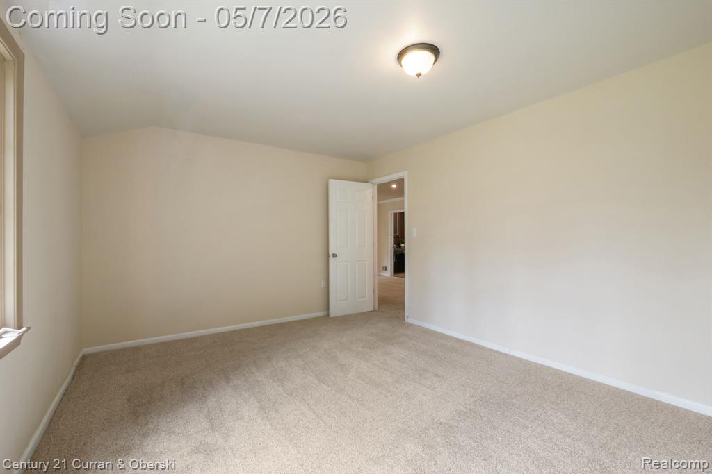 27869 Old Colony Street, Farmington, MI 48334 — Photo 39