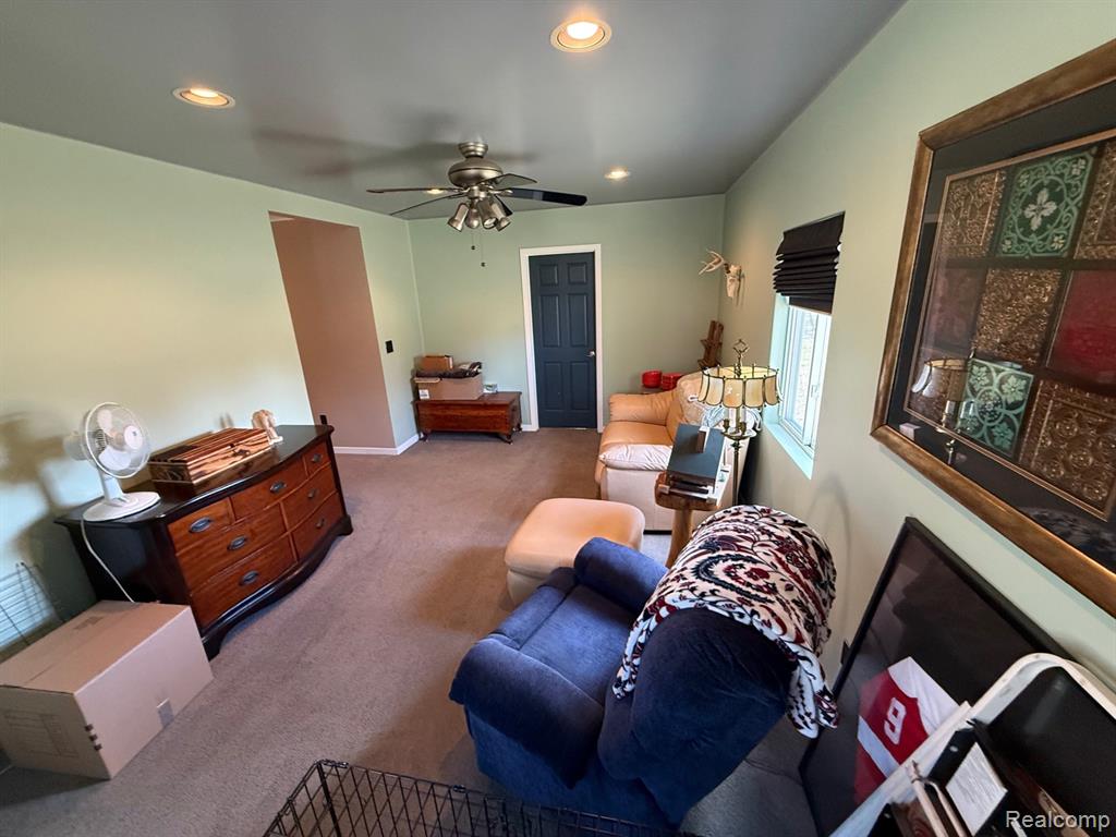958 N Cass Avenue, Vassar, MI 48768 — Photo 6