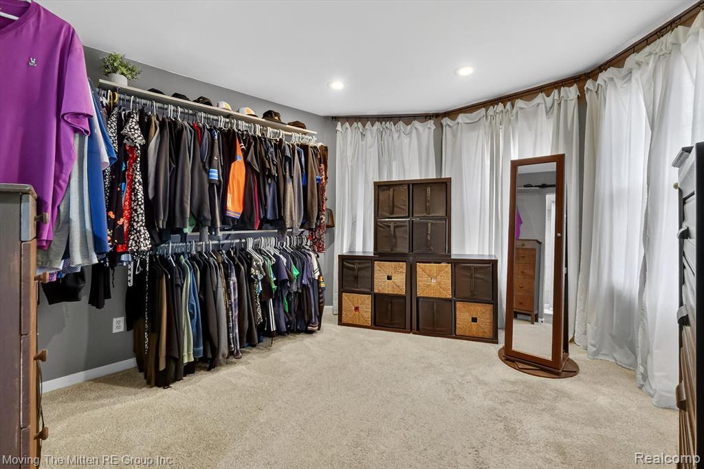 10129 Walnut Shores Drive, Fenton, MI 48430 — Photo 23