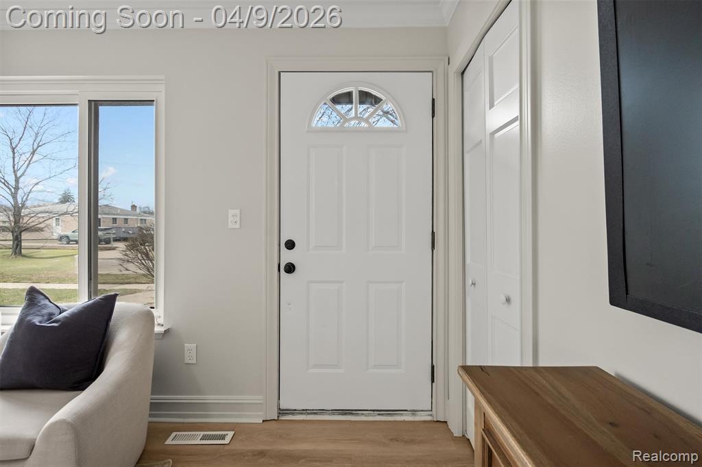 27577 Larry Street, Roseville, MI 48066 — Photo 6